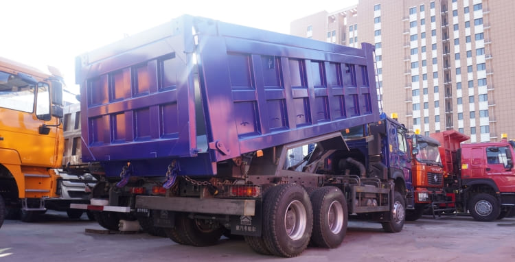 Sinotruk Howo 371 6x4 Dump Truck for Sale in Guinea Conakry