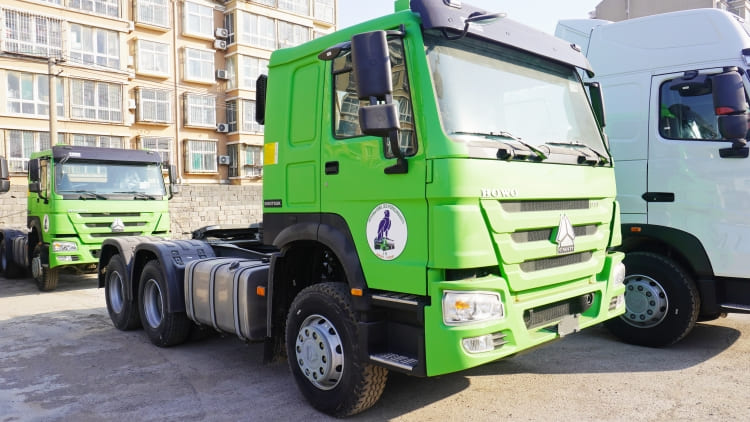 Sinotruk Howo 6x4 Tractor Truck 371 for Sale in Guinea Conakry