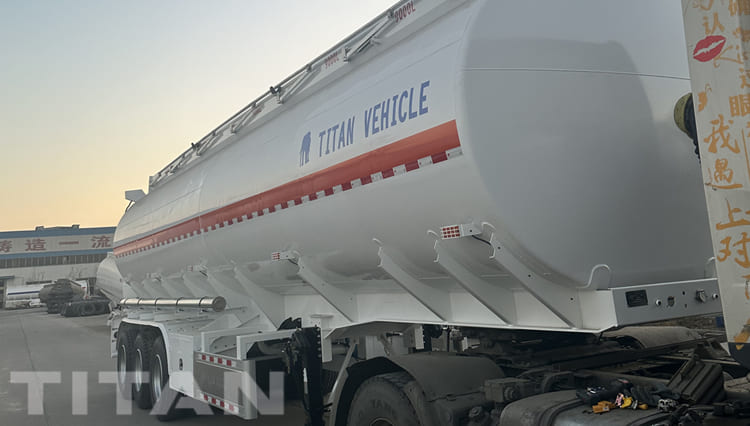 3 Axle Semi Trailer Fuel Tanker for Sale in Guinea