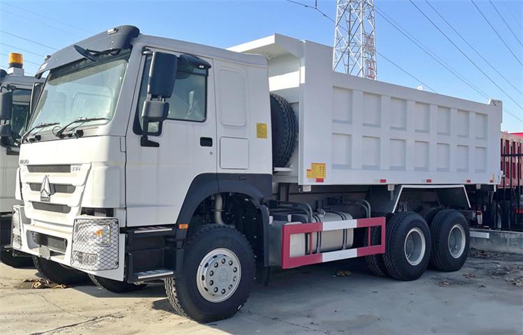 Sinotruk Howo 336 Tipper Truck zz3257n3847a Price