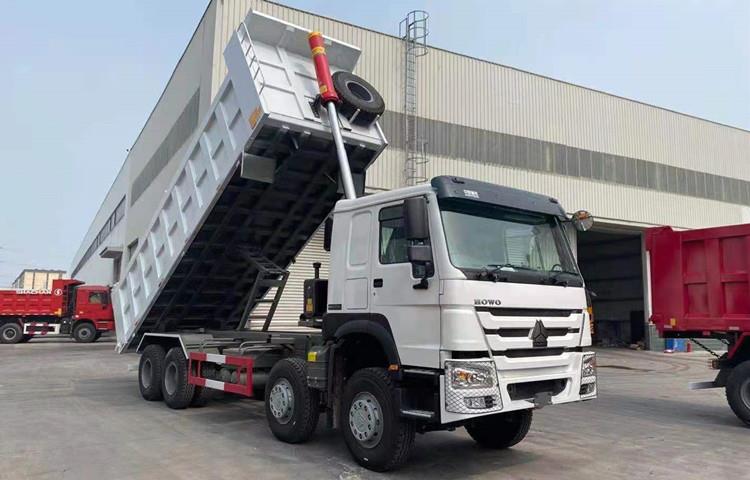 Howo 371 HP 12 Wheel 8x4 Tipper Truck for Sale in Guinea
