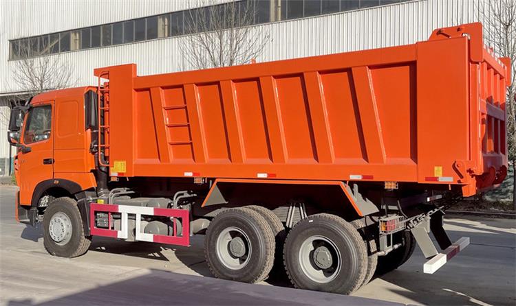 Sinotruk Howo A7 371 25 Ton Dump Truck for Sale in Guinea Nzerekore