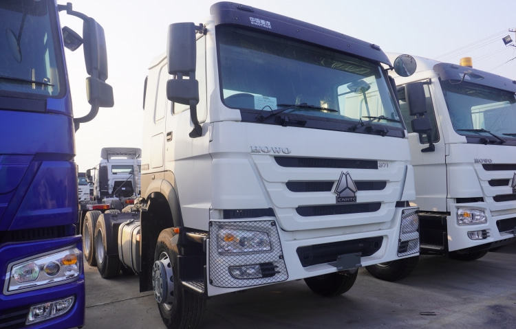 Sinotruk Howo 6x4 Tractor Truck in Guinea | Howo Sinotruk 371 Price