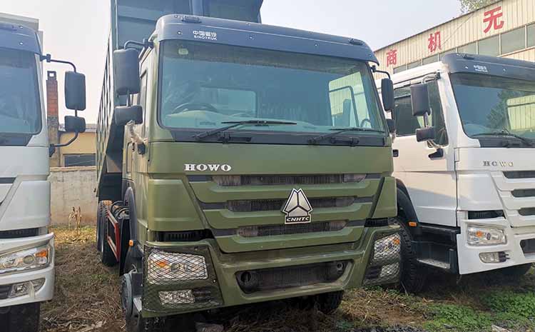6x4 Used Howo Dump Truck for Sale in Guinea