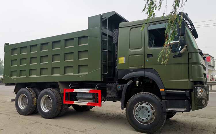 6x4 Used Howo Dump Truck for Sale in Guinea