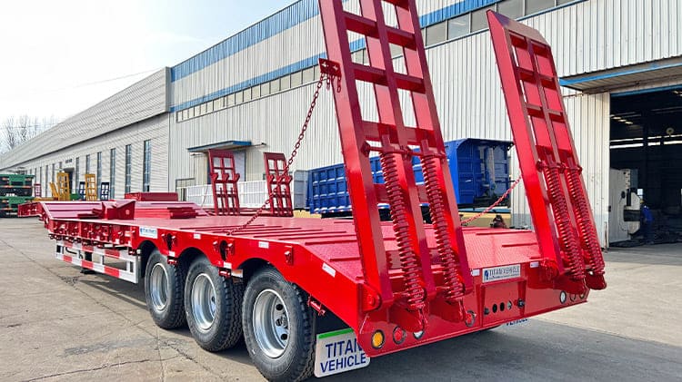 Tri Axle Lowbed Truck Price for Sale in Guinea