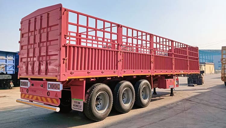 3 Axle Fence Cargo Truck Trailer for Sale in Guinea