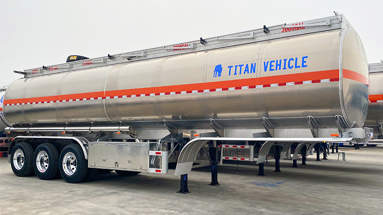 3 Axle Aluminum Tanker Trailer for Sale in Guinea